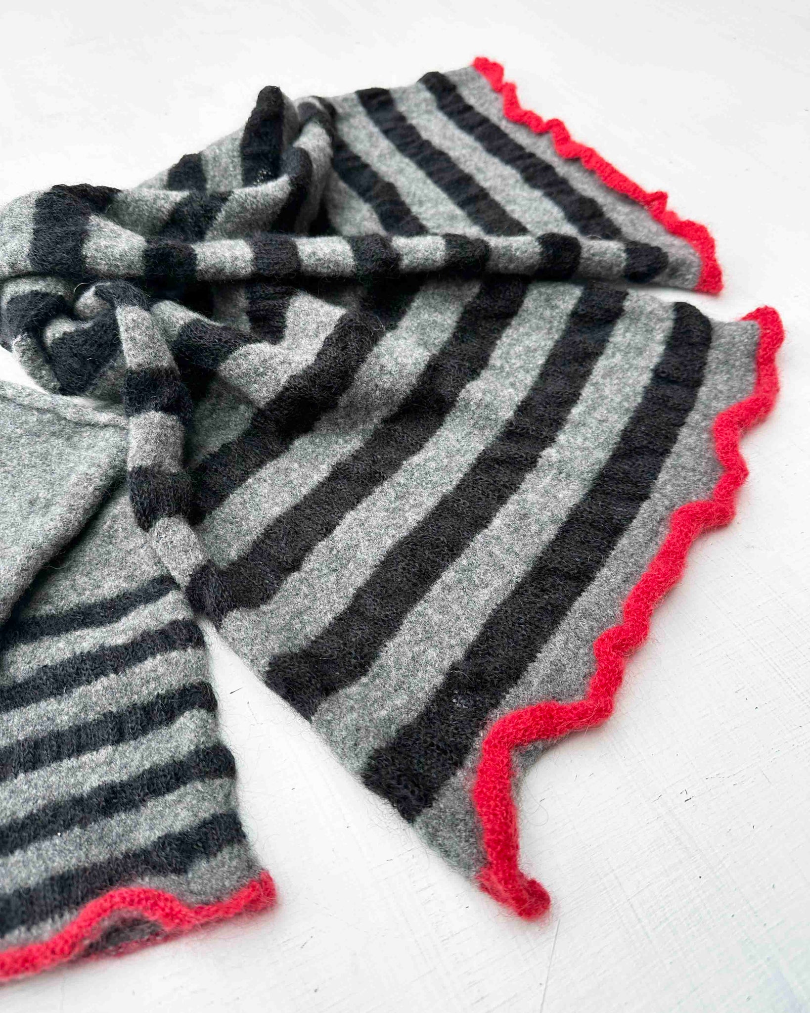 Ribbon Scarf & Gloves Set