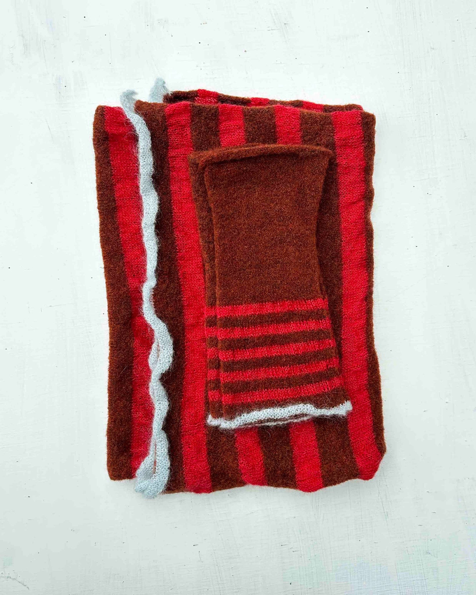 Ribbon Scarf & Gloves Set