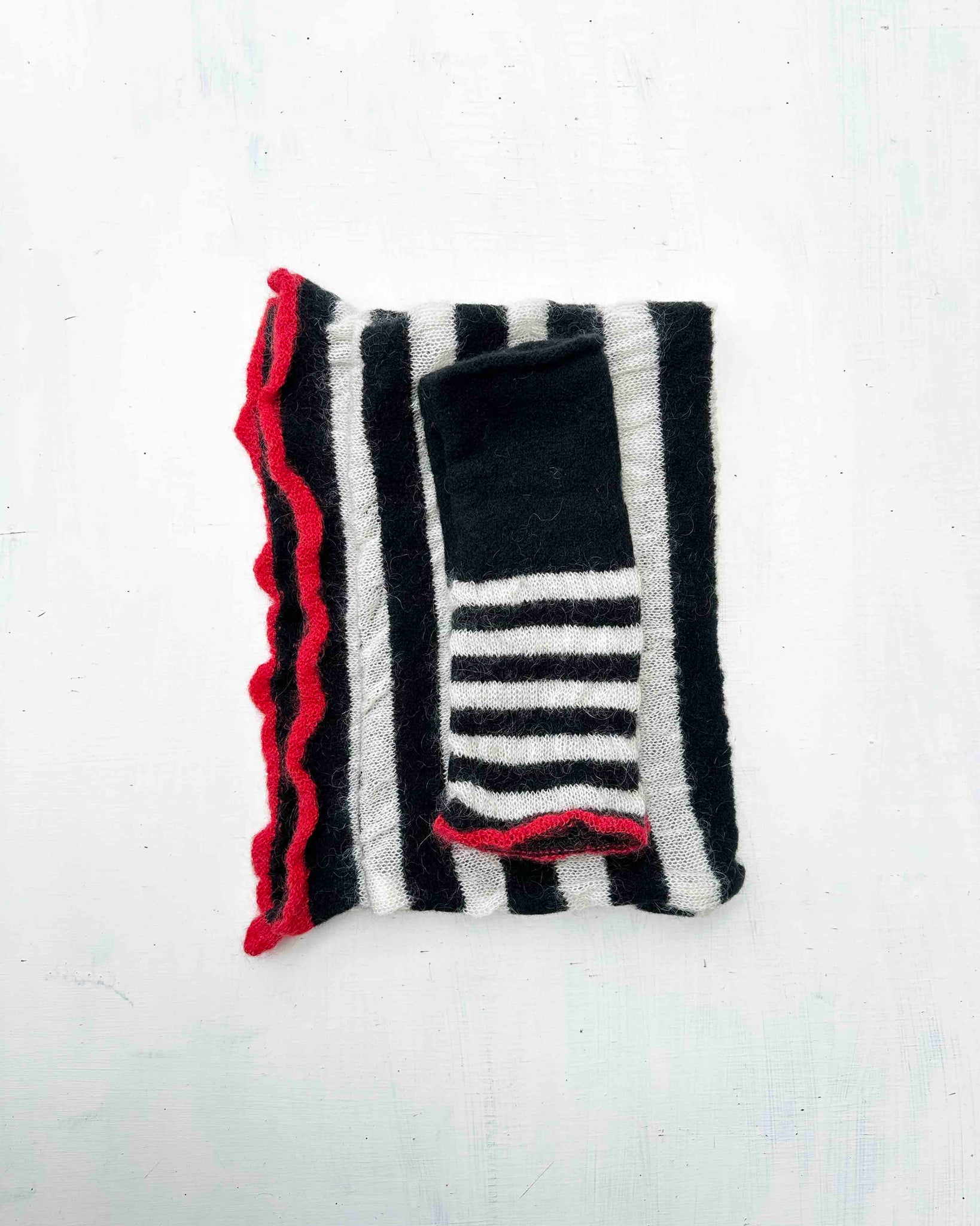 Ribbon Scarf & Gloves Set