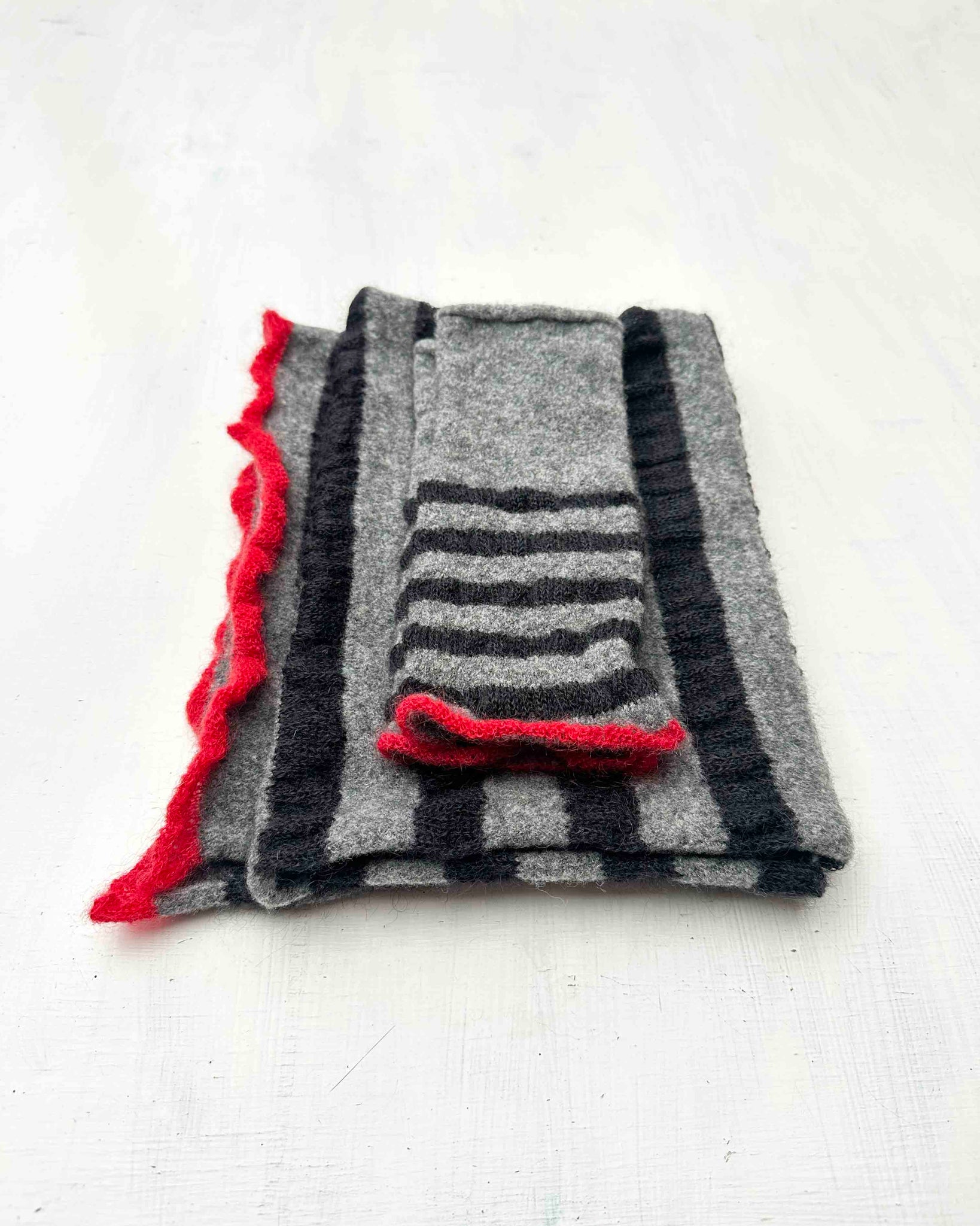 Ribbon Scarf & Gloves Set